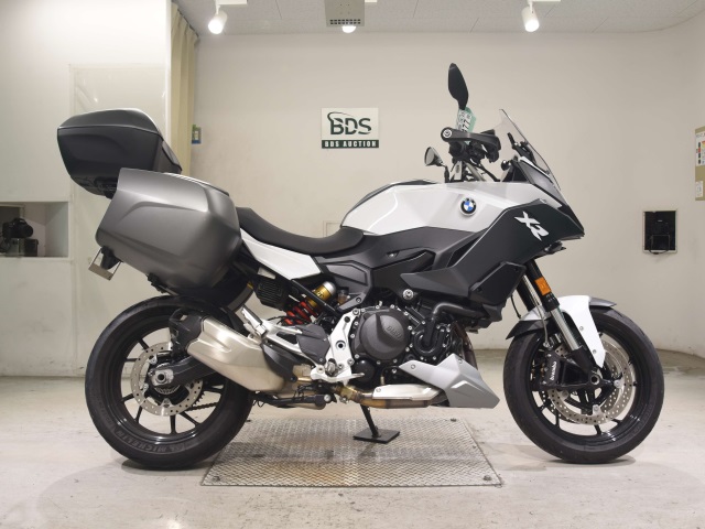 BMW F900XR
