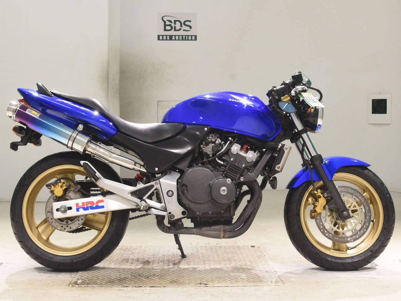 Honda HORNET CB250F, right