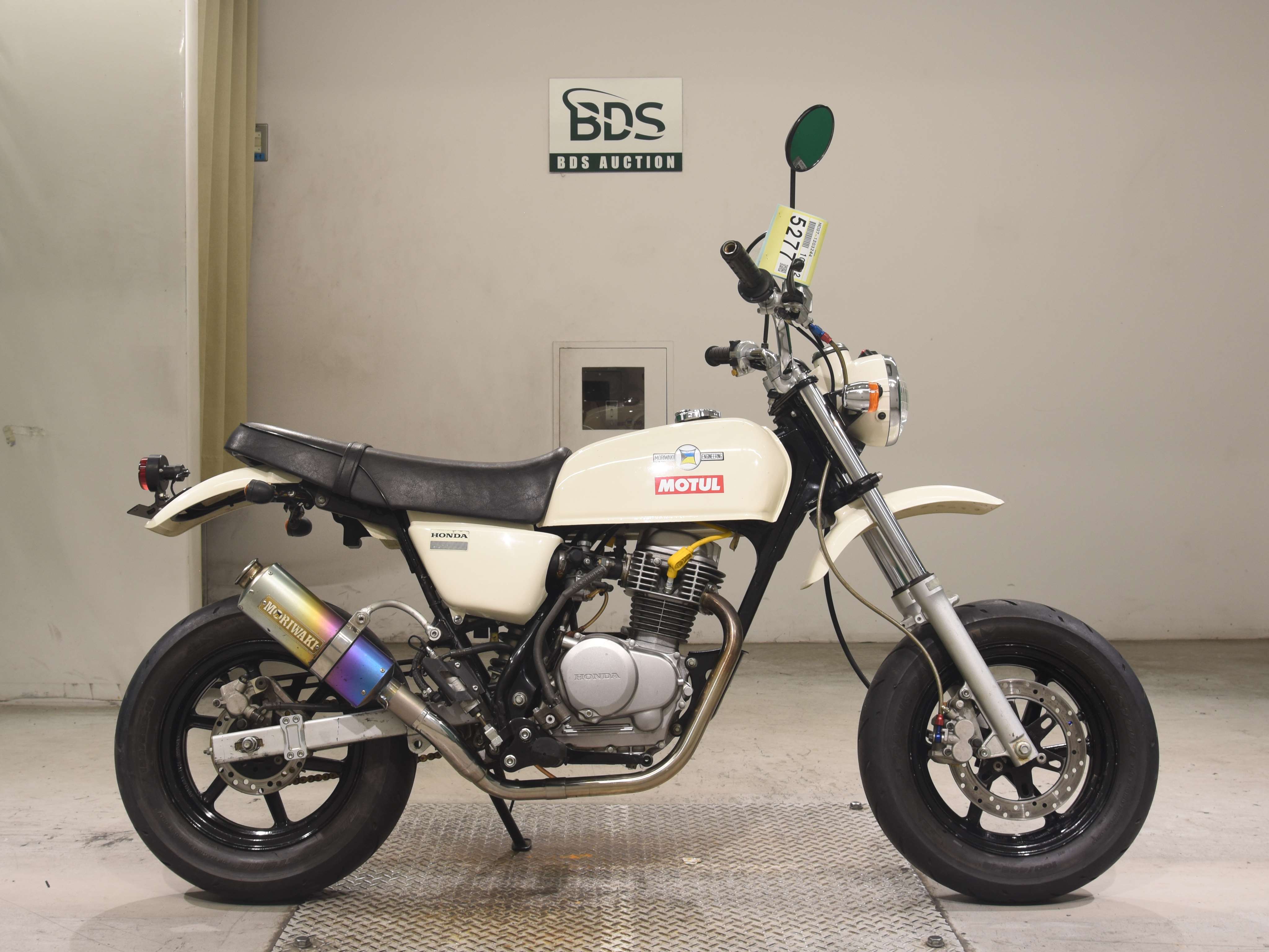 Honda APE100