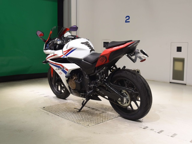 Honda CBR400R — фото 6