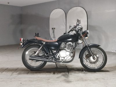 2740] Suzuki ST250 - NJ4AA-104607