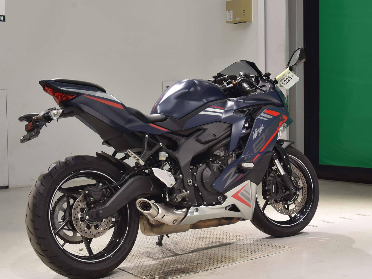 5225] Kawasaki NINJA ZX-25R KRT - ZX250E-A21943