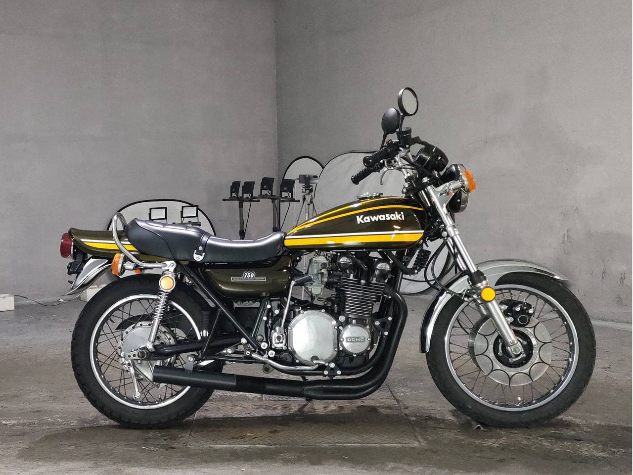 Kawasaki 750RS