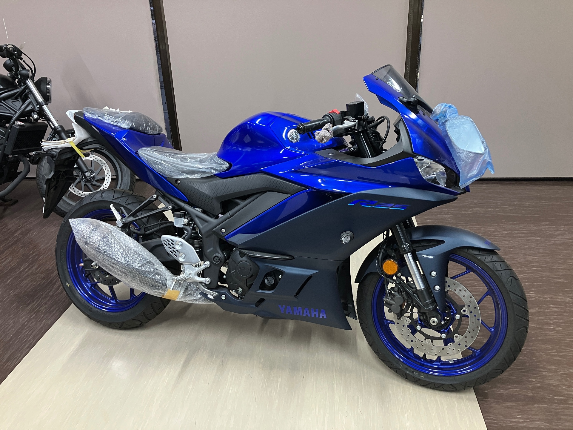 Yamaha YZF-R25