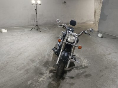 Yamaha DRAGSTAR XVS400 CLASSIC — фото 3