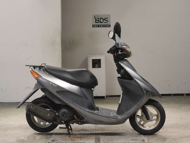 Suzuki ADDRESS V50