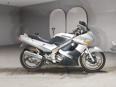 Kawasaki ZZ-R250