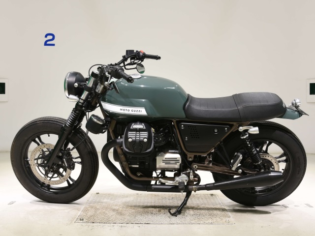 Moto Guzzi V7 STONE — фото 2