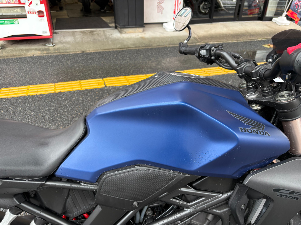 Honda CB250R — фото 12
