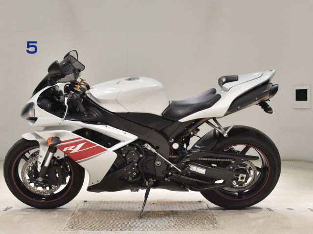 Yamaha YZF-R1 — фото 2
