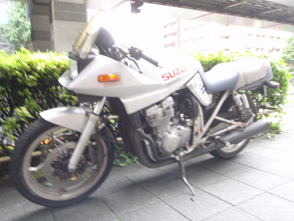 Suzuki GSX400S KATANA — фото 4