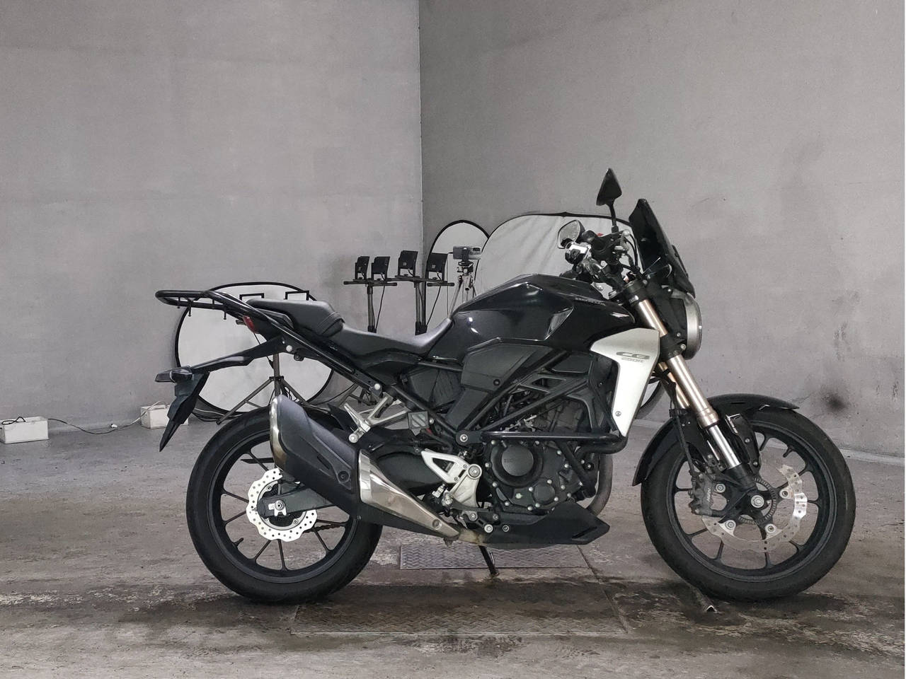 Honda CB250R