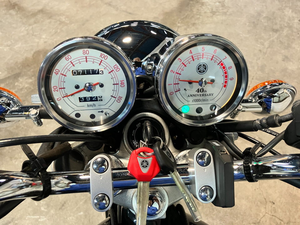 Yamaha SR400 — фото 3