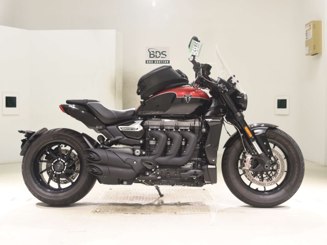 Triumph ROCKET III STORM R