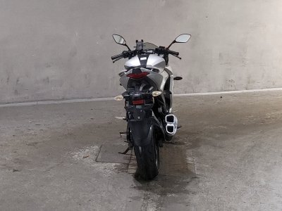 Suzuki GIXXER250SF — фото 4