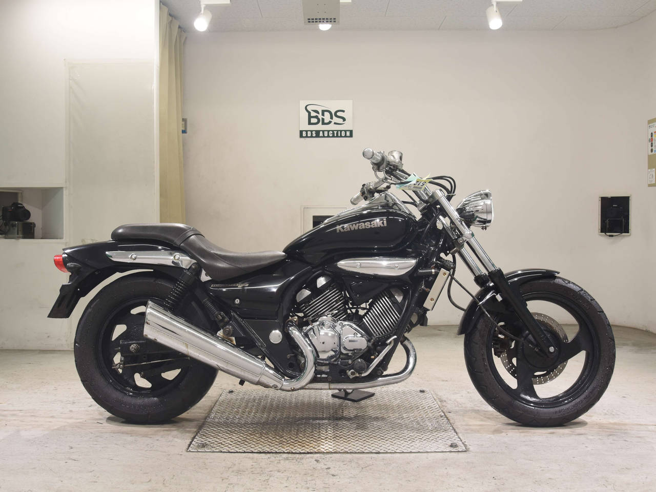 Kawasaki ELIMINATOR 250V, right