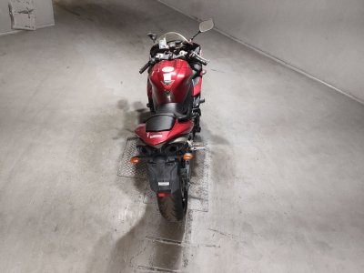 Yamaha YZF-R1 — фото 6