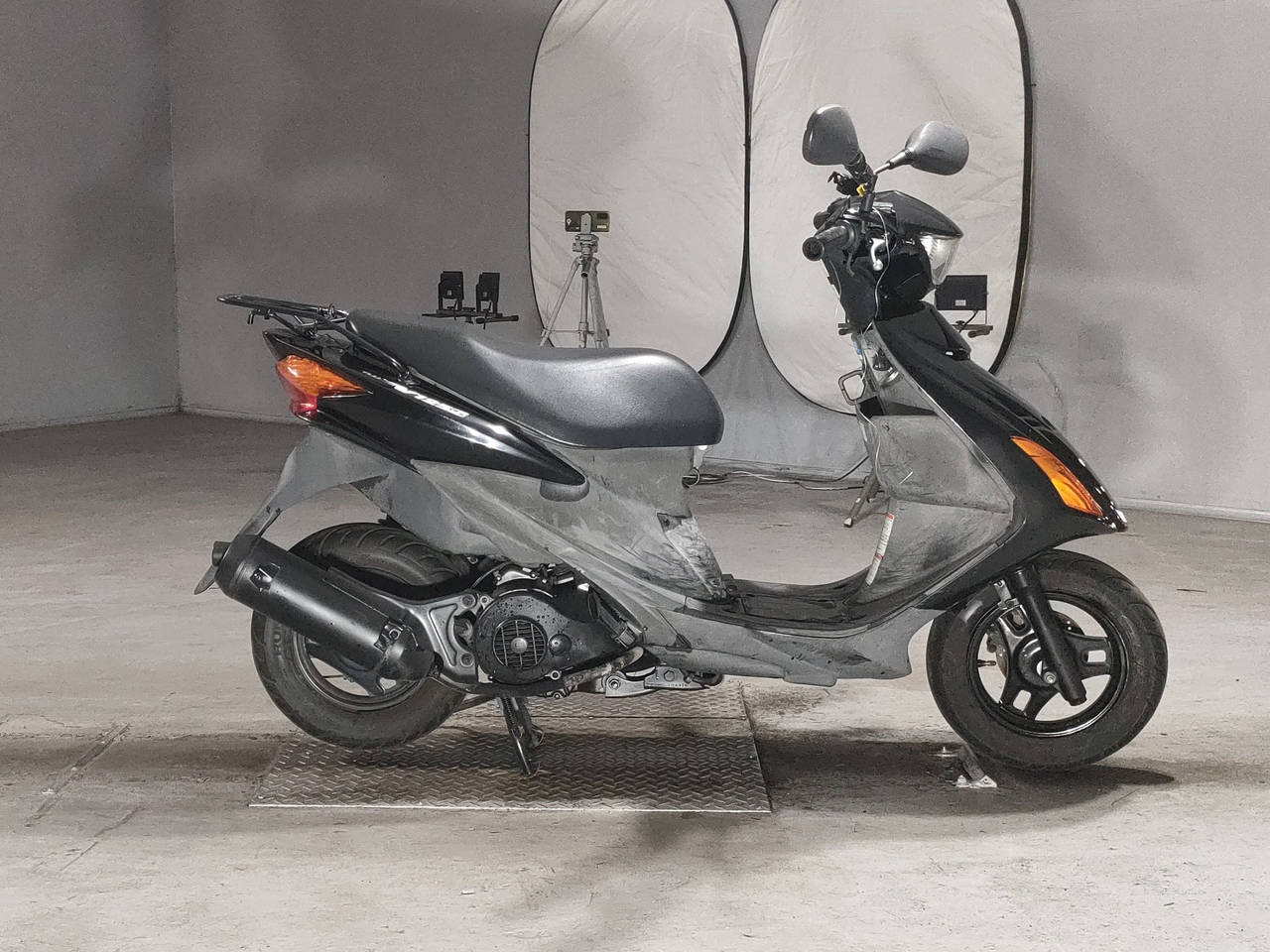 Suzuki V125S, photograph 1