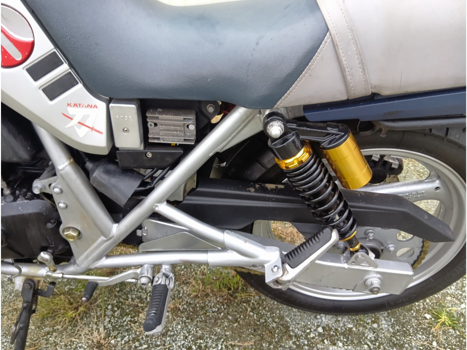Suzuki GSX250S KATANA — фото 21