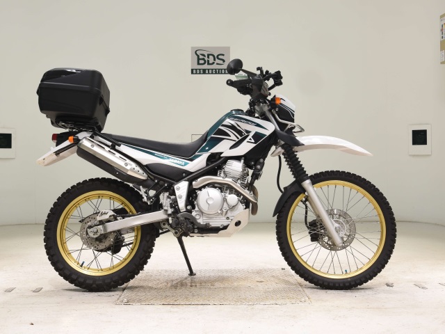 Yamaha SEROW XT250