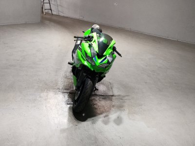 Kawasaki NINJA ZX-4RR — фото 3