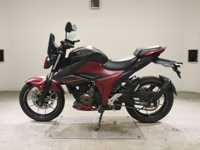 Suzuki GIXXER250 — фото 2