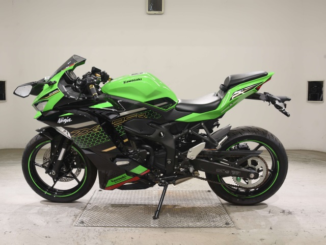 Kawasaki NINJA ZX-25R KRT — фото 2