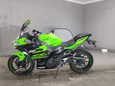 Kawasaki NINJA400 — фото 2