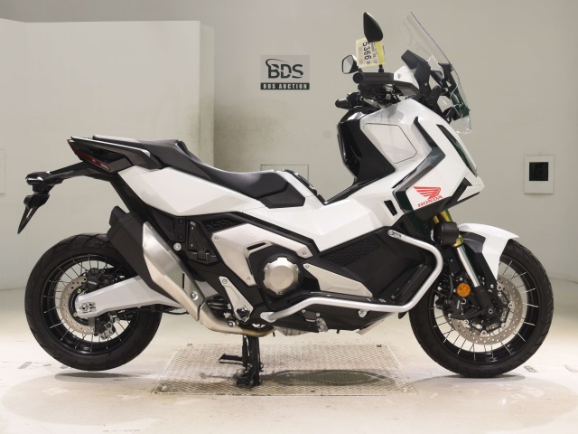 Honda X-ADV750-2