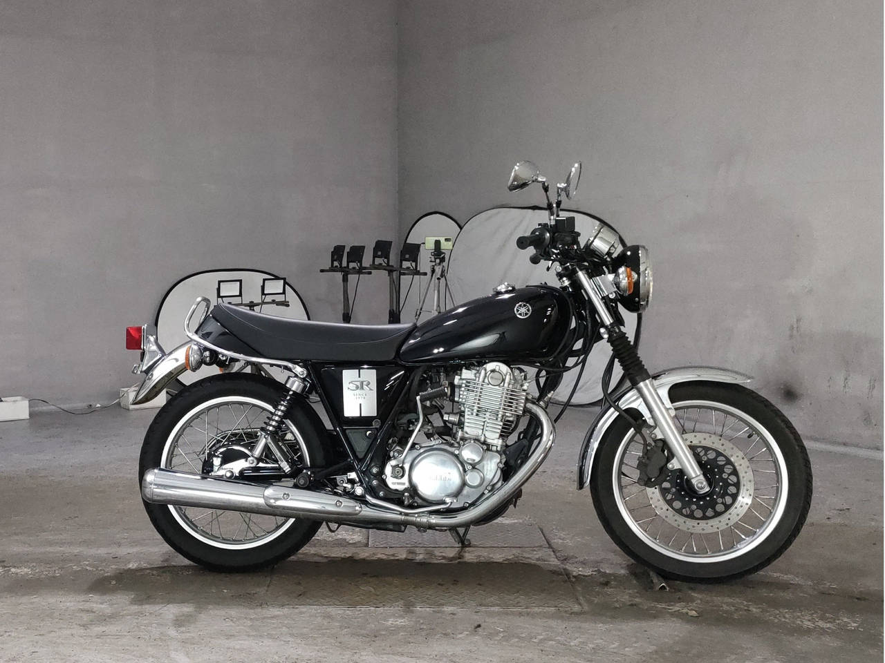 Yamaha SR400