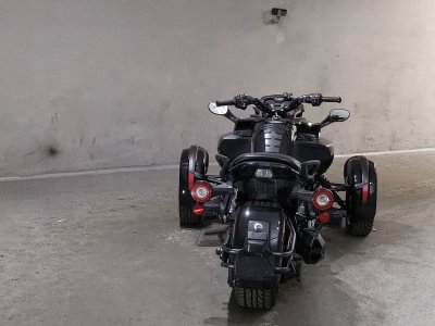 Can-Am CAN-AM SPYDER F3 — фото 4