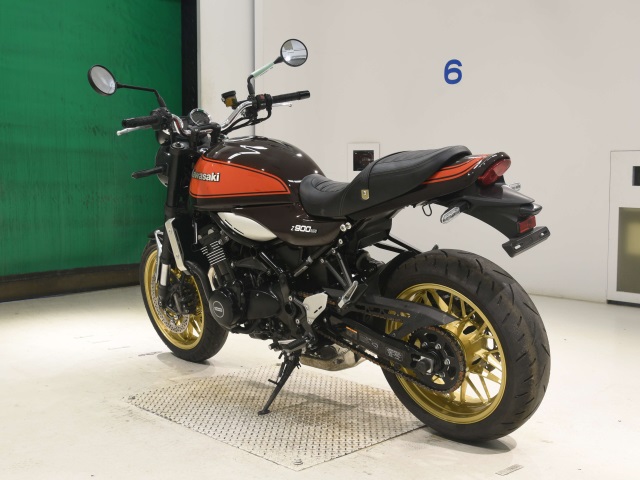 Kawasaki Z900RS — фото 6