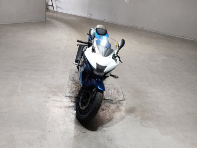 Suzuki GSX-R125 — фото 3