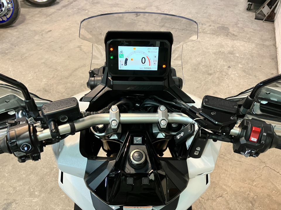 Honda X-ADV750 — фото 30