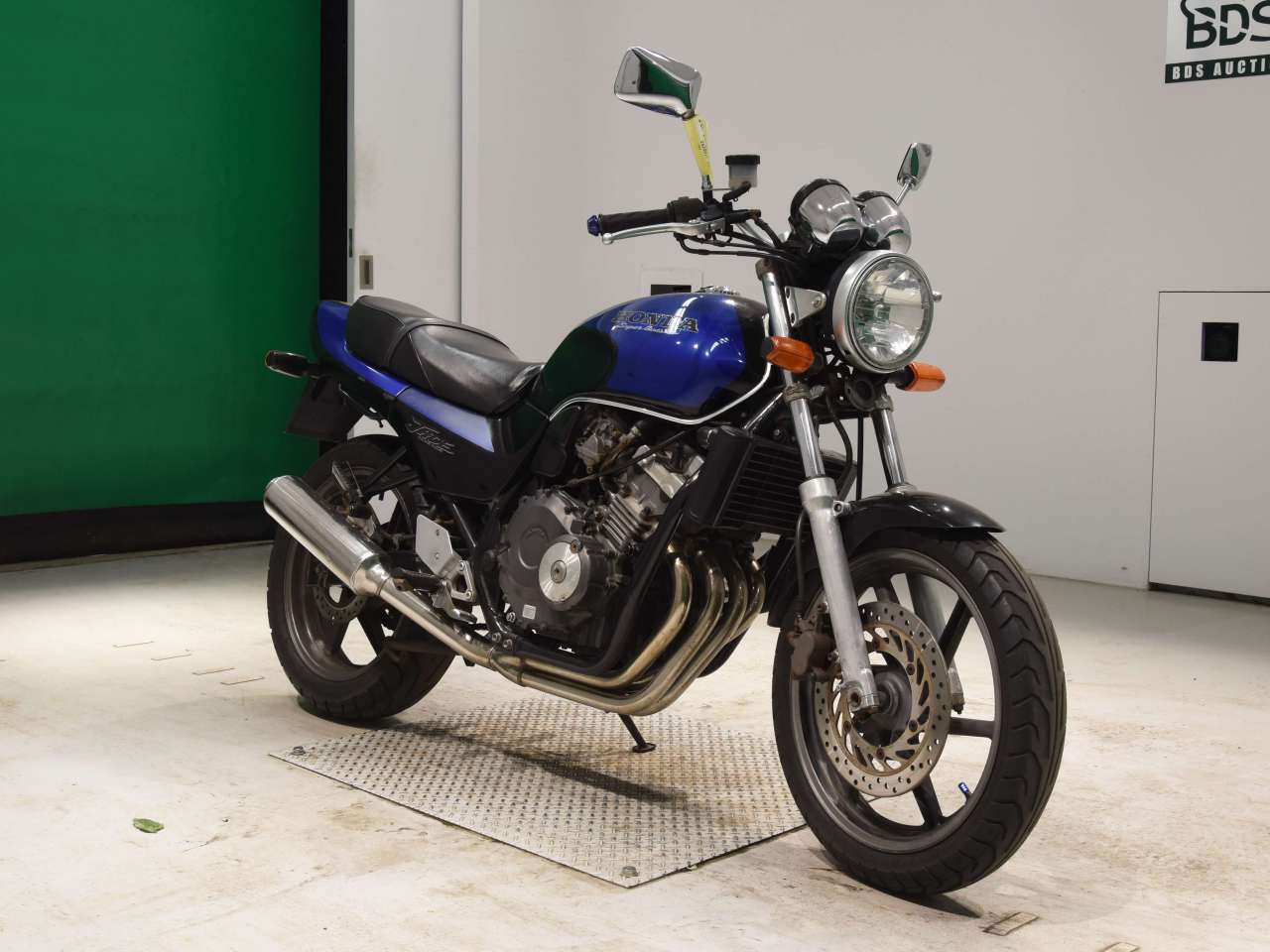 7789] Honda JADE CB250 - MC23-1100253