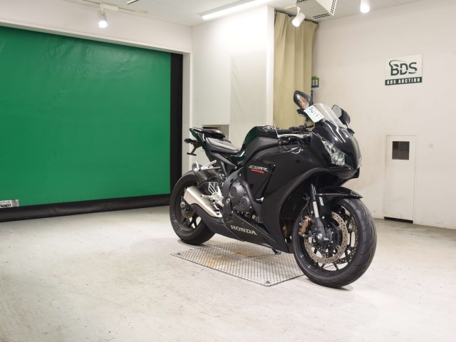 Honda CBR1000RR — фото 3