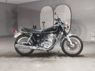 Yamaha SR 400