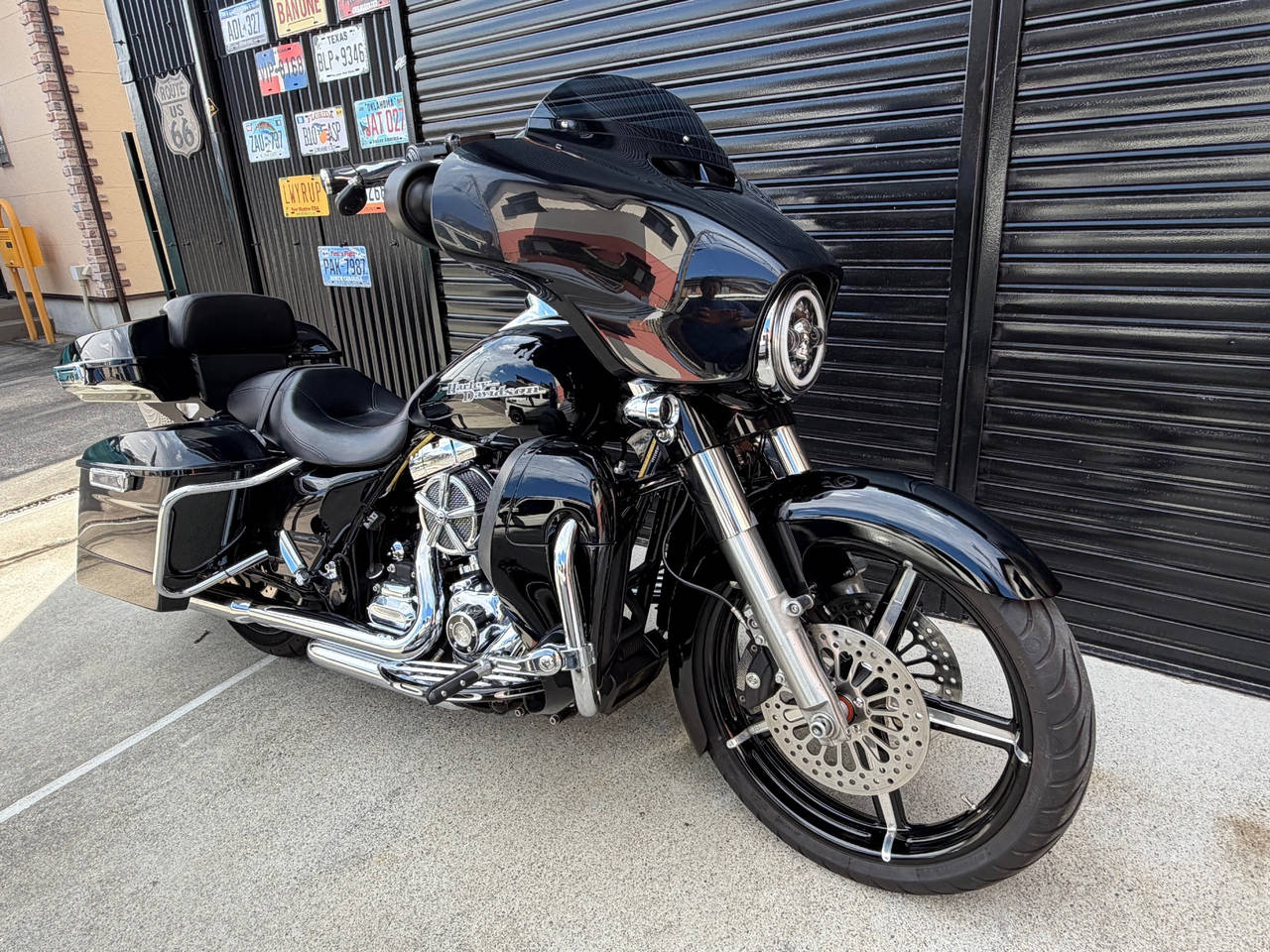 HD SREET GLIDE FLHX1580, photograph 1