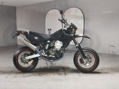 Kawasaki D-TRACKER250