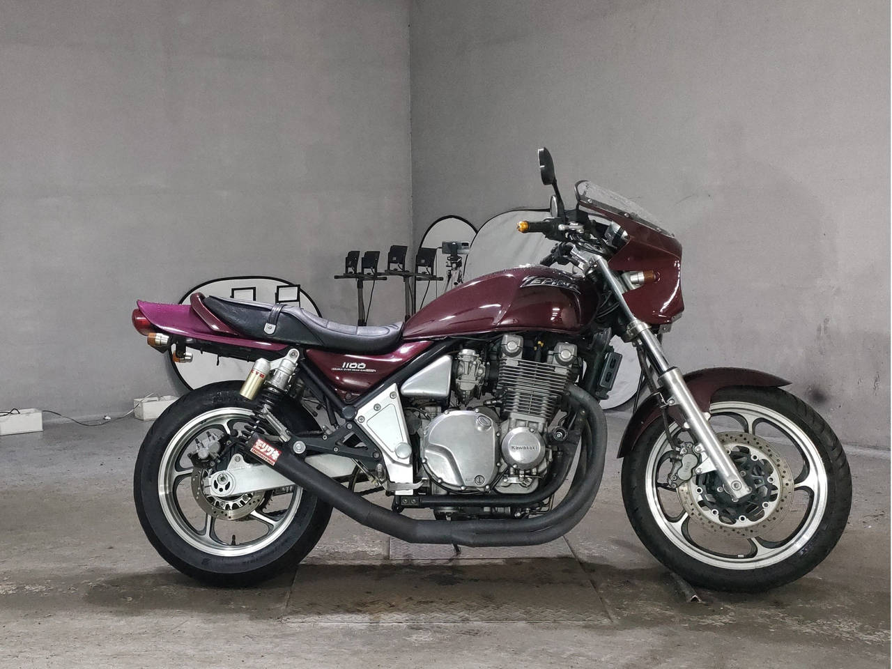 Kawasaki ZEFAR 1100