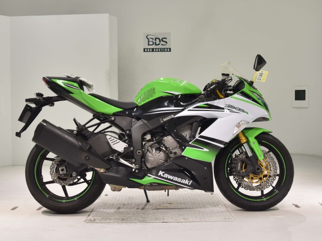 0198] Kawasaki ZX-6RA - JKBZX636EFA016090