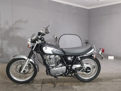 Yamaha SR400 — фото 2