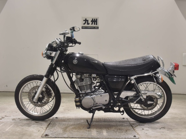 Yamaha SR400 — фото 2