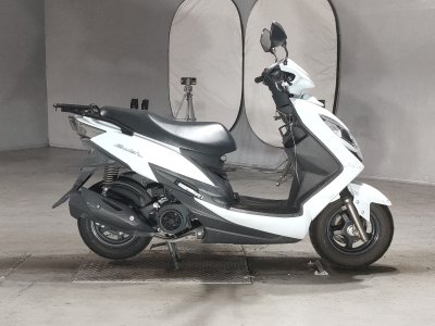 Suzuki SWISH