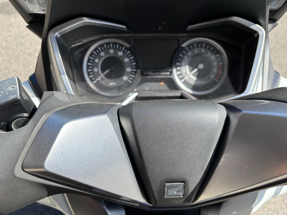 Honda FORZA — фото 10