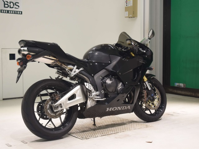 Honda CBR600RR — фото 5