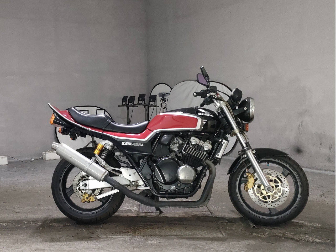 Honda CB400SFV