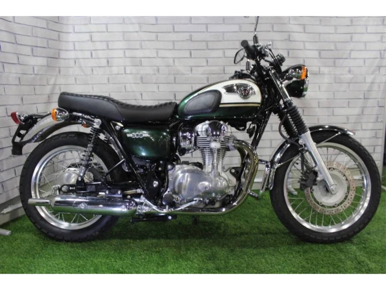 Kawasaki W800