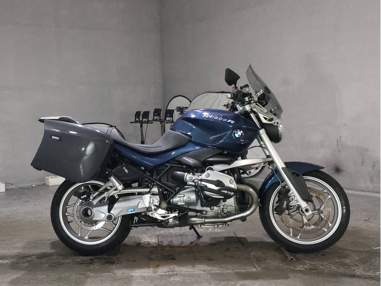 BMW R1200R