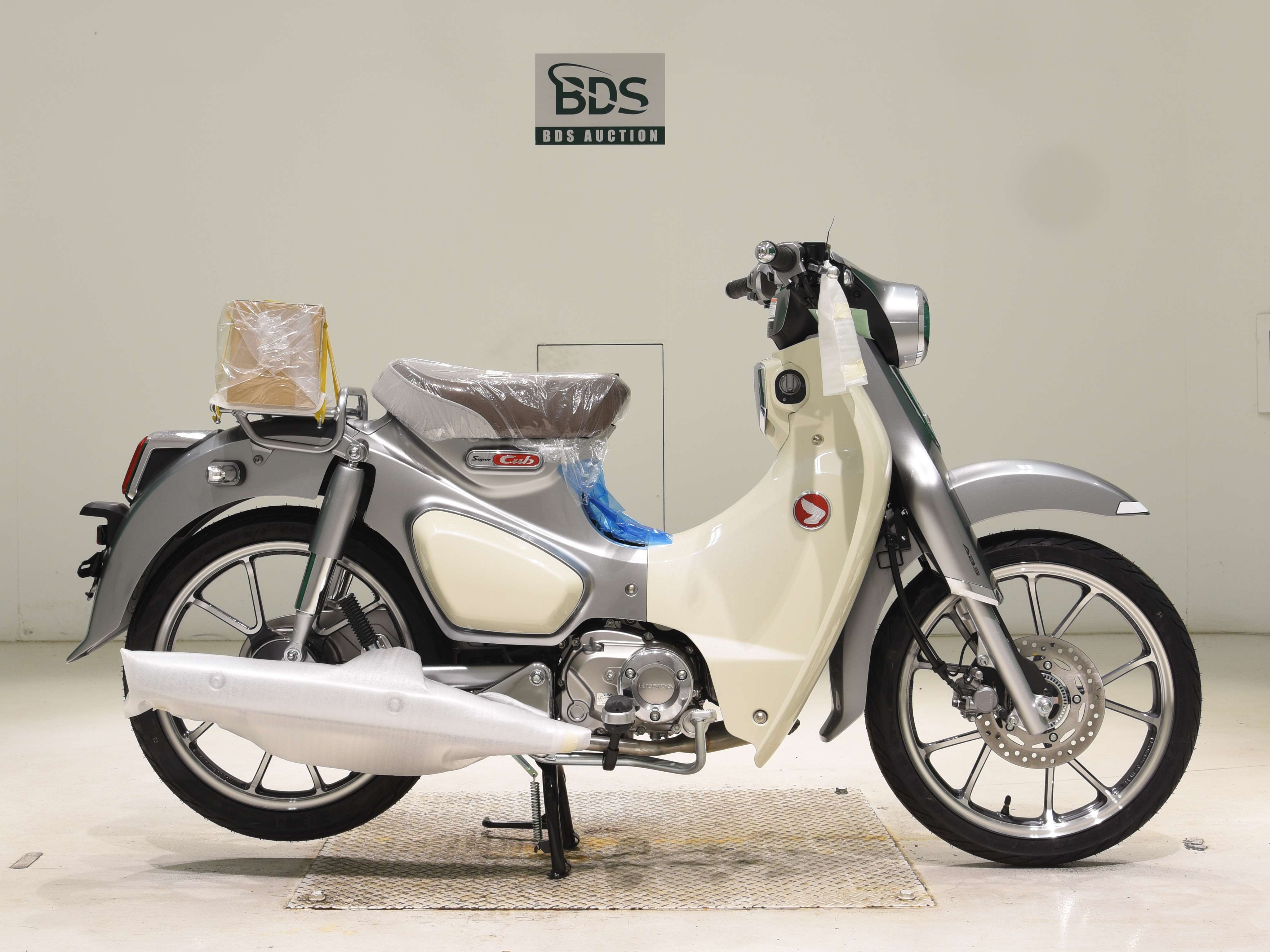 Honda C125-2